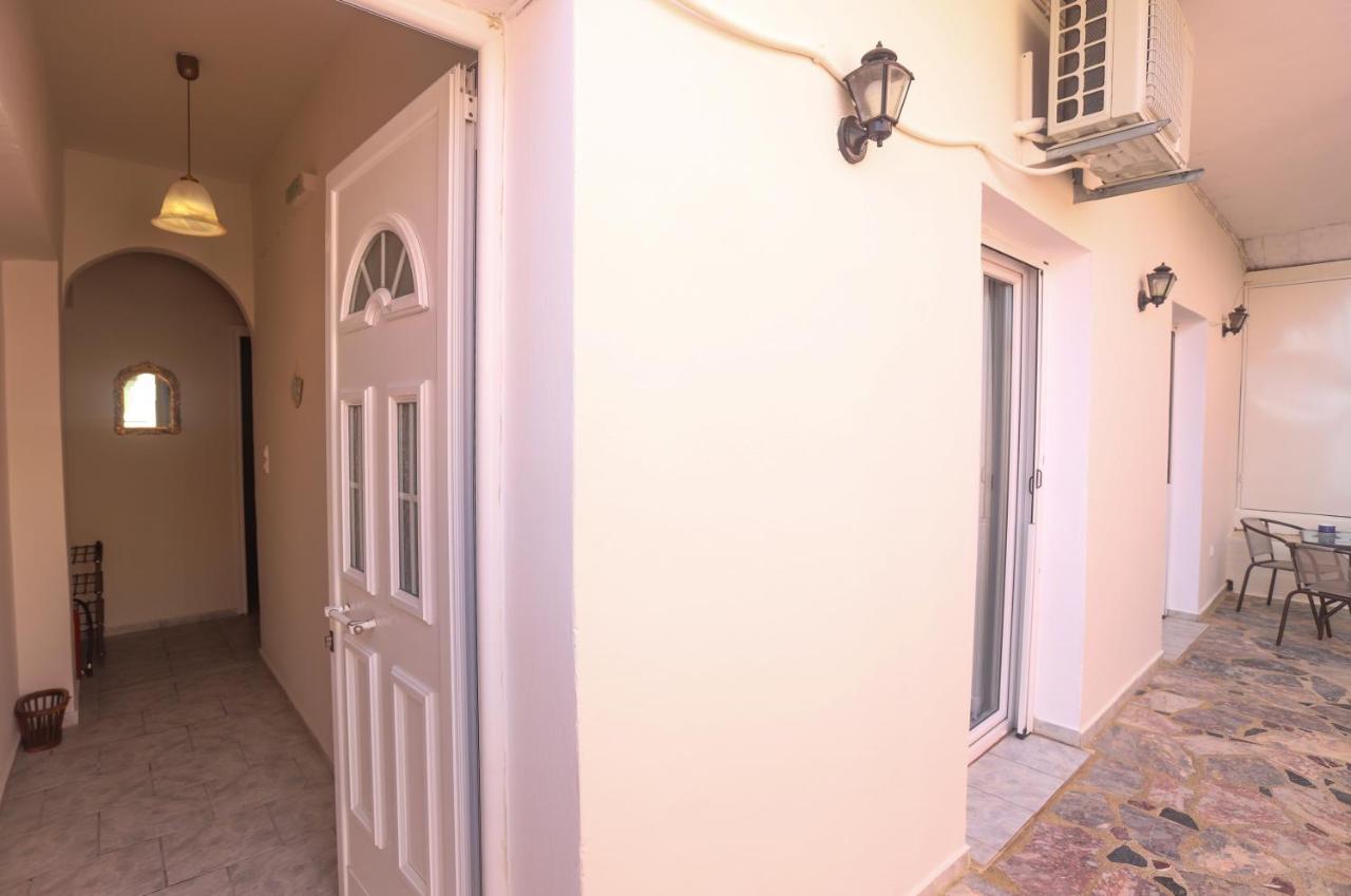 Appartamento Bayside House Kassiopi Esterno foto