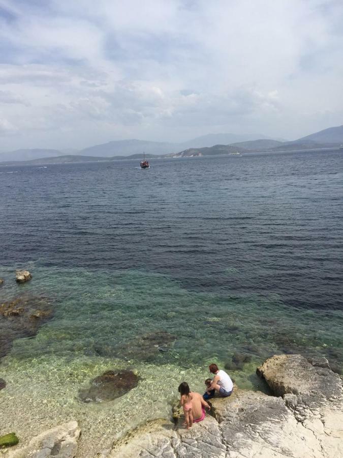 Appartamento Bayside House Kassiopi Esterno foto
