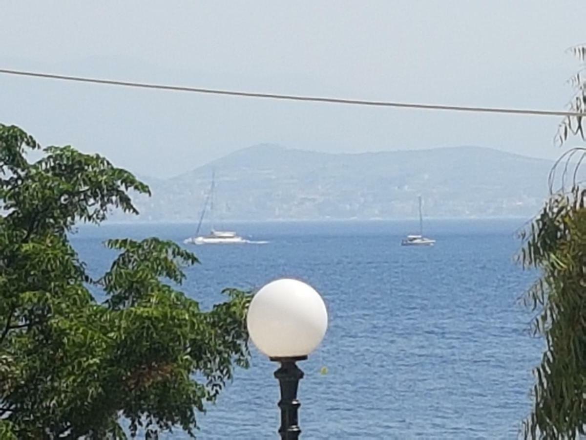 Appartamento Bayside House Kassiopi Esterno foto